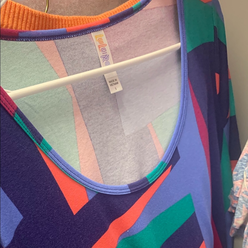 Lularoe - Picture 7 of 8